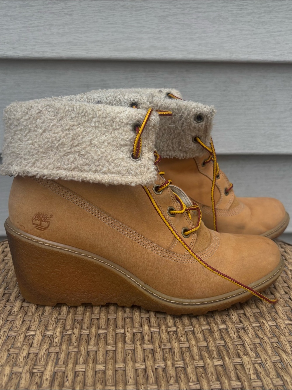 Timberland Earthkeepers Wheat Suede Wedge Ankle Boots Fleece Shearling Trim 8